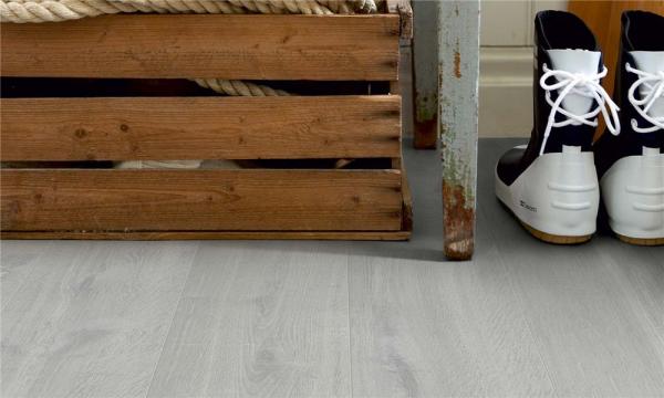 Ламинат Pergo Modern Plank 4V  Известково-серый дуб