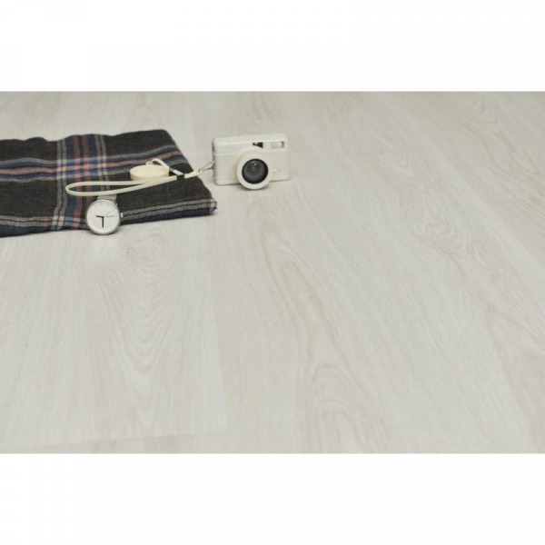 Кварц-виниловая плитка FineFloor Light Дуб Безье FF-1325